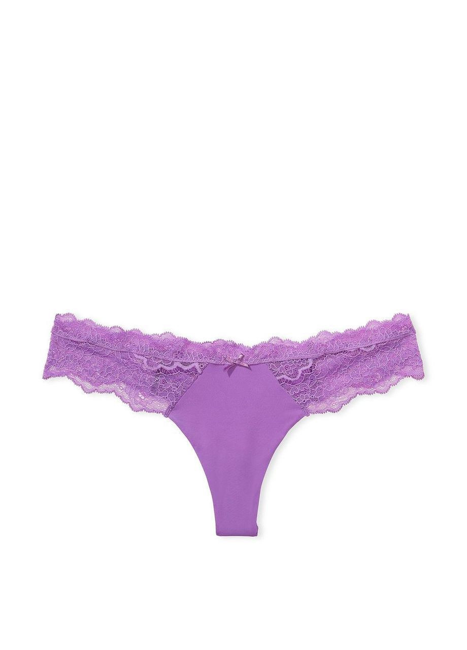 Жіночі трусики DREAM ANGELS Lace-Trim Thong фіолетові Victoria's Secret (294816721)