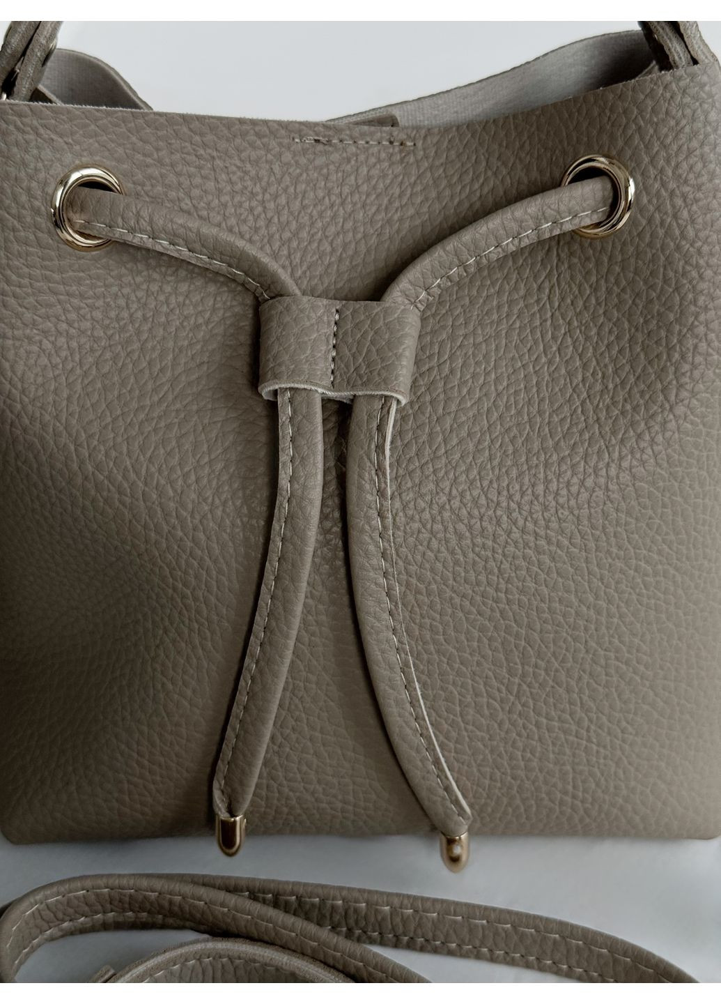 Жіноча сумка Neuf кремова Savvy (373296975)