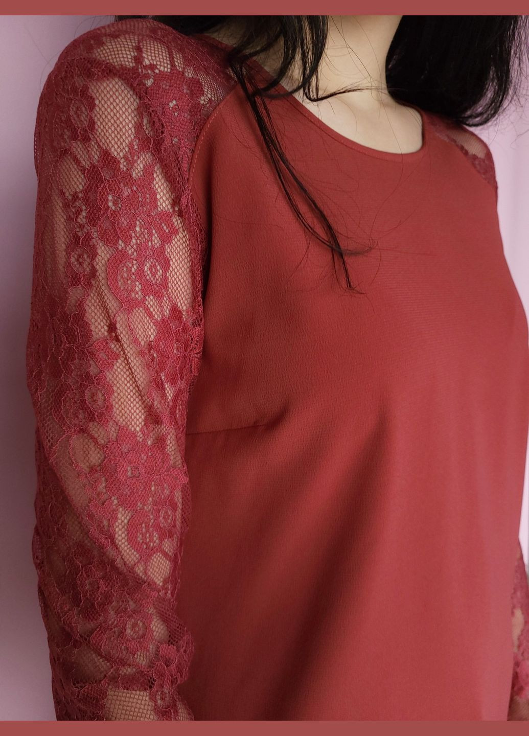 Бордовая блузка женская кирпичная с кружевными рукавами No Brand
