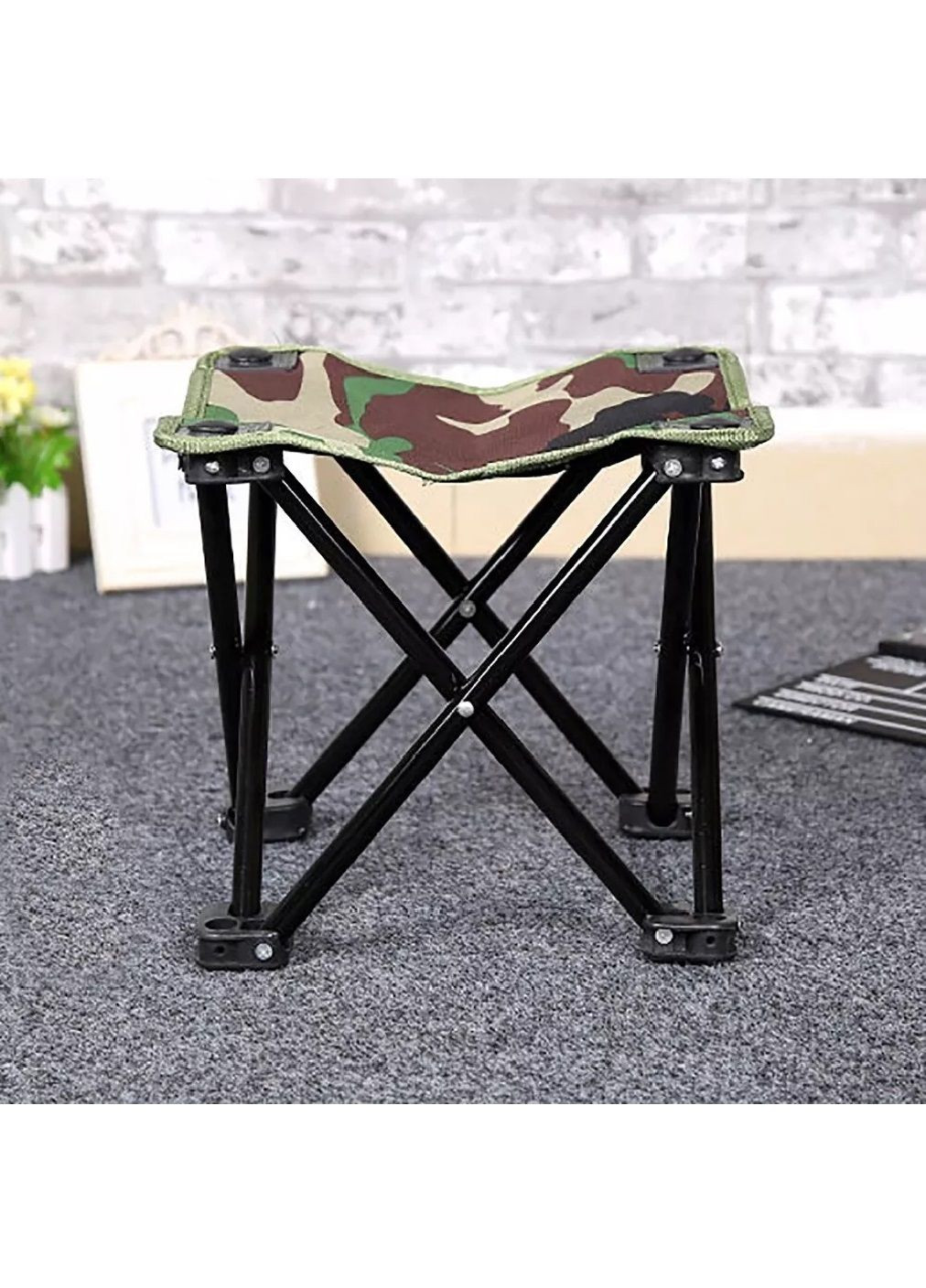 Складаний стілець з чохлом навантаженням до 100 кг для риболовлі походів туризму кемпінгу 32x32x28 см (479906-Prob) Камуфляж Unbranded (325913241)