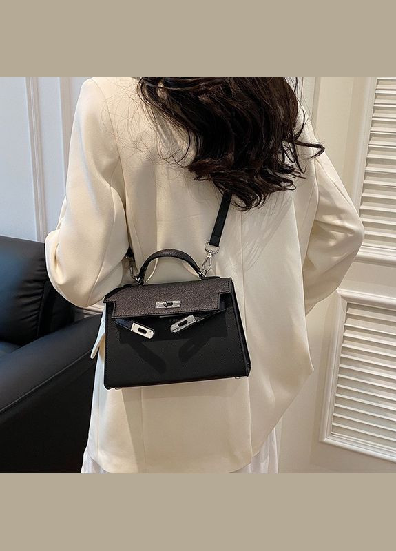 Жіноча сумка 1007 крос-боді на ремінці No Brand (344446715)