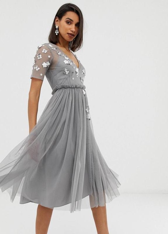 Сіра сукня міді з 3d квітами Asos