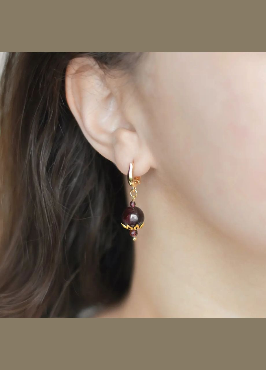 Сережки натуральний камінь Гранат, фур-ра гіп-ний сплав колір золото d-10х4мм+- L-36мм No Brand Підвіски (323654072)