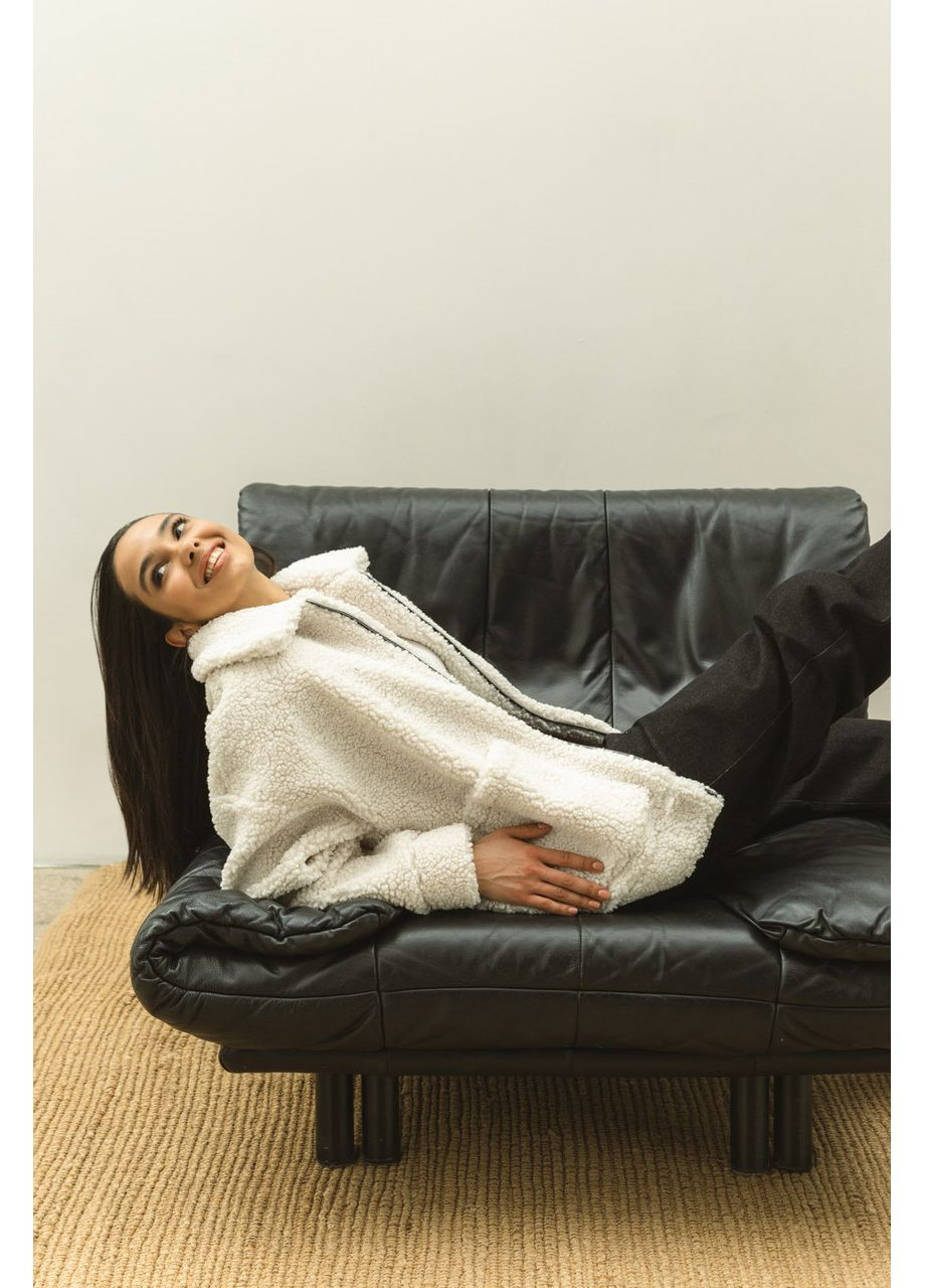 Молочная демисезонная молочная куртка-тедди Seventeen