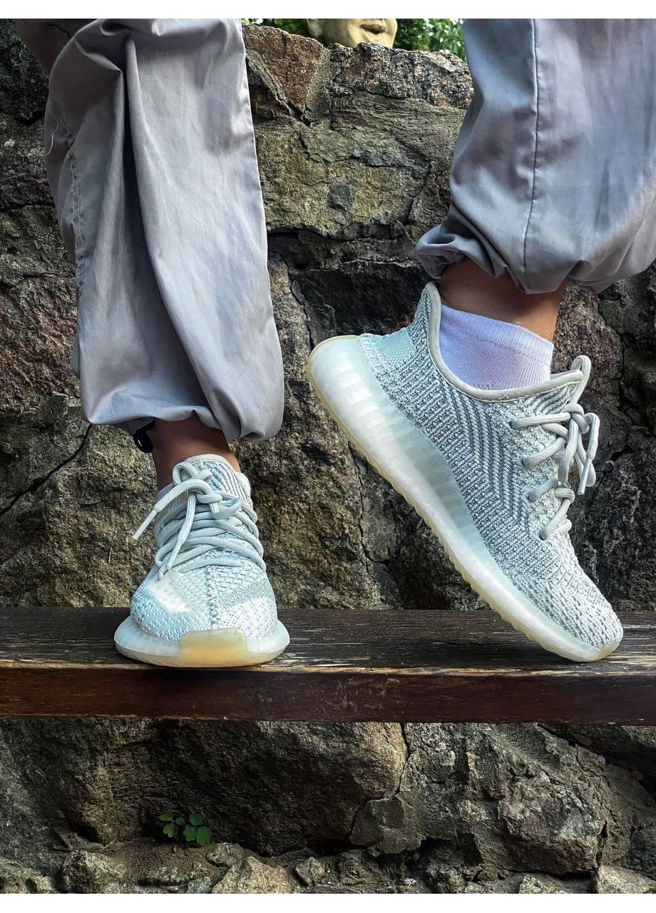 Сірі Осінні кросівки чоловічі adidas yeezy 350 v2 cloud white 1 адідас ізі буст No Brand