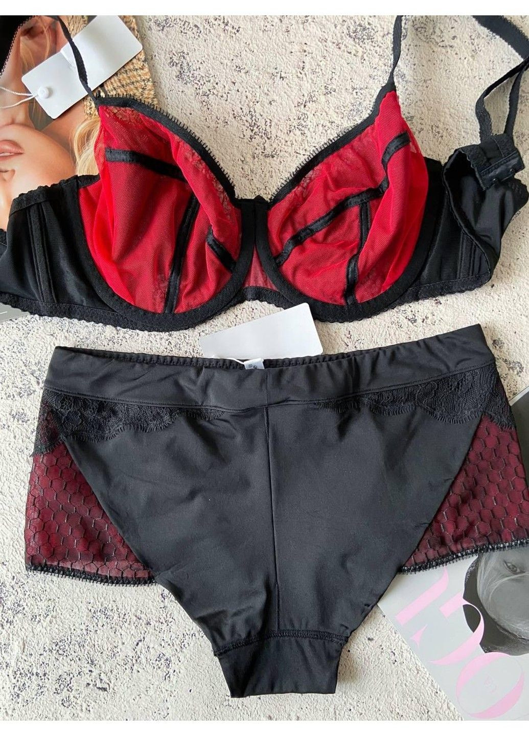 Чорний чорна жіноча спідня білизна комплект на чашку с (третій розмір грудей) Lanny Mode