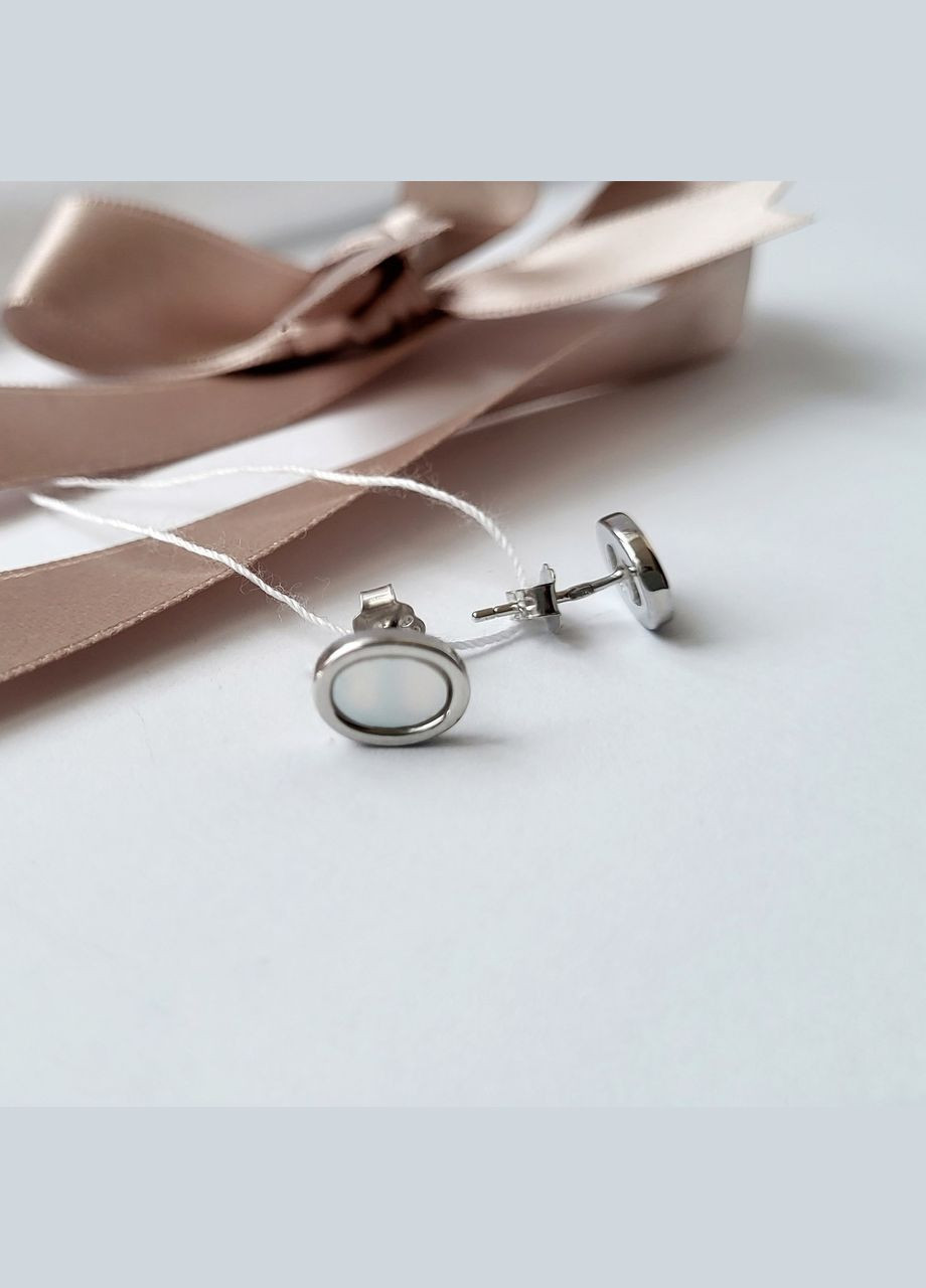 Серебряные серьги гвоздики на фиксаторах с Перламутром серебро 925 пробы Родированное се2п/1020 1.80г No Brand (306741383)