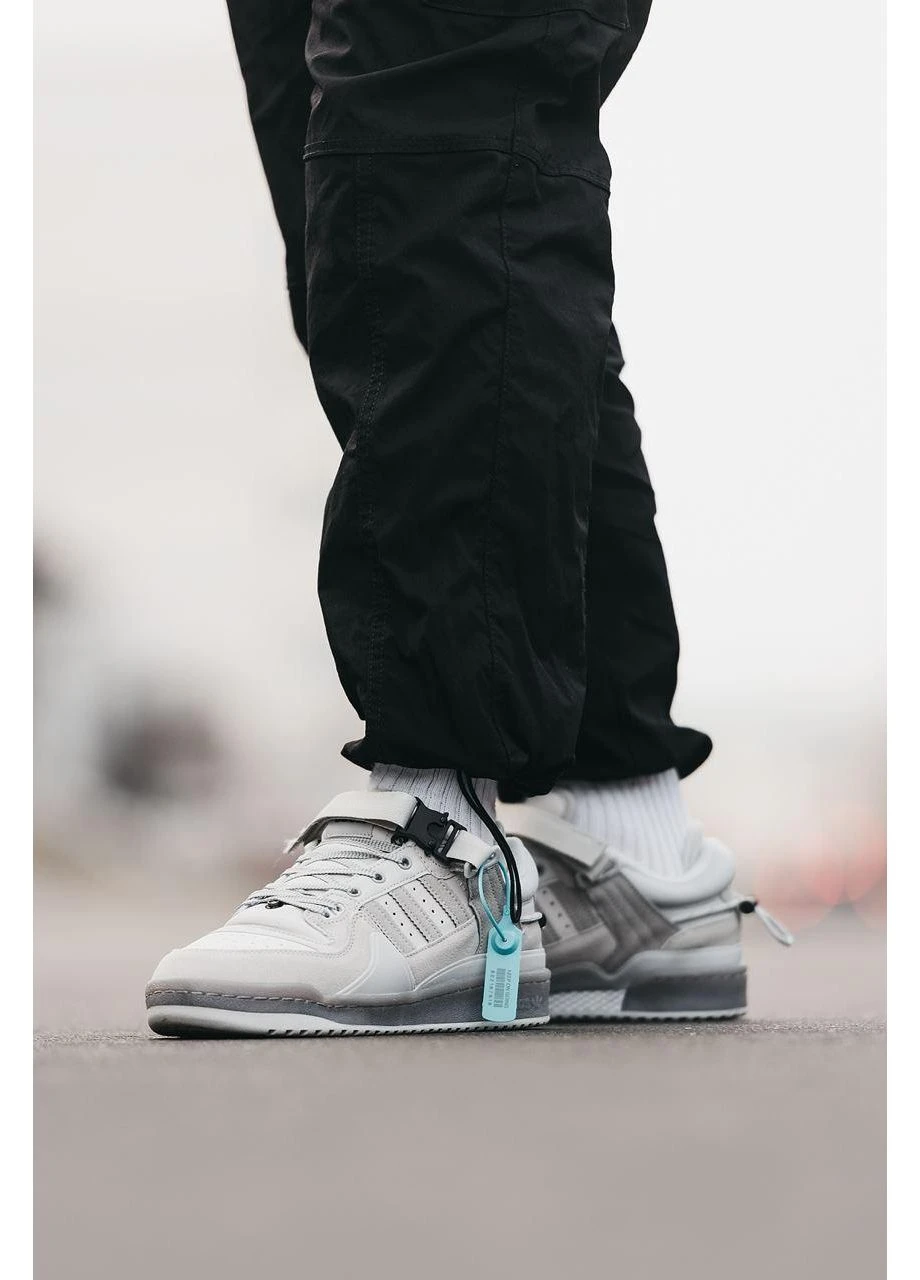 Білі кросівки чоловічі adidas bunny x forum low light grey cloud white адідас бед бані білі демісезон No Brand