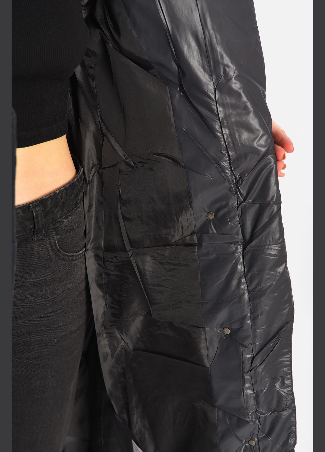 Темно-сіра зимня куртка жіноча подовжена єврозима темно-сірого кольору Let's Shop