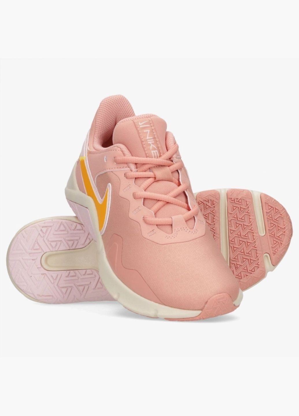 Кроссовки женские Legend Essential 2 Peach CQ9545-800 Nike персиковые (332610389)