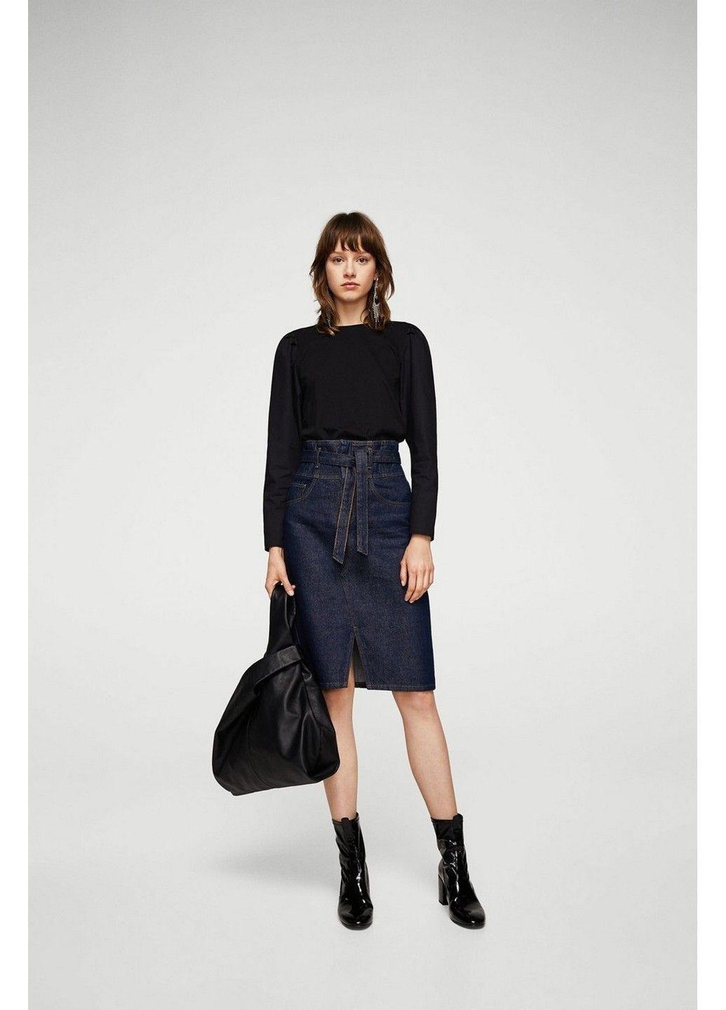 Чорна блуза Mango