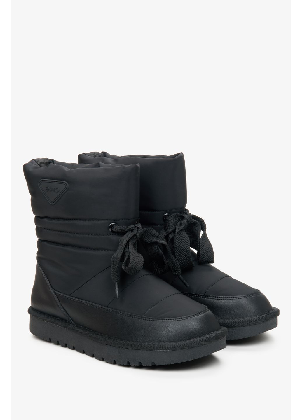 Черные дутики, цвет черный Estro