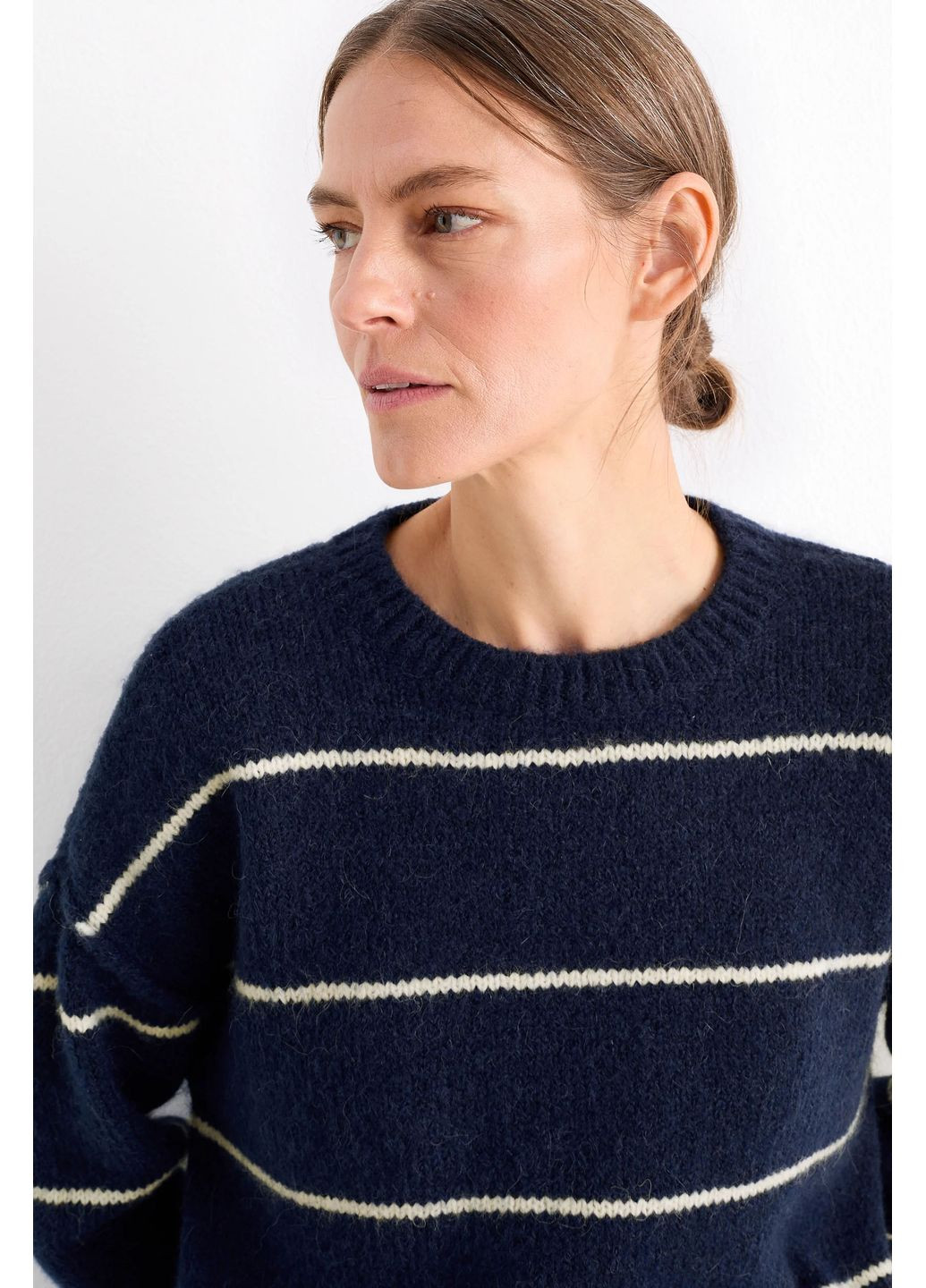 Темно-синій демісезонний светр з вовною та альпакою C&A