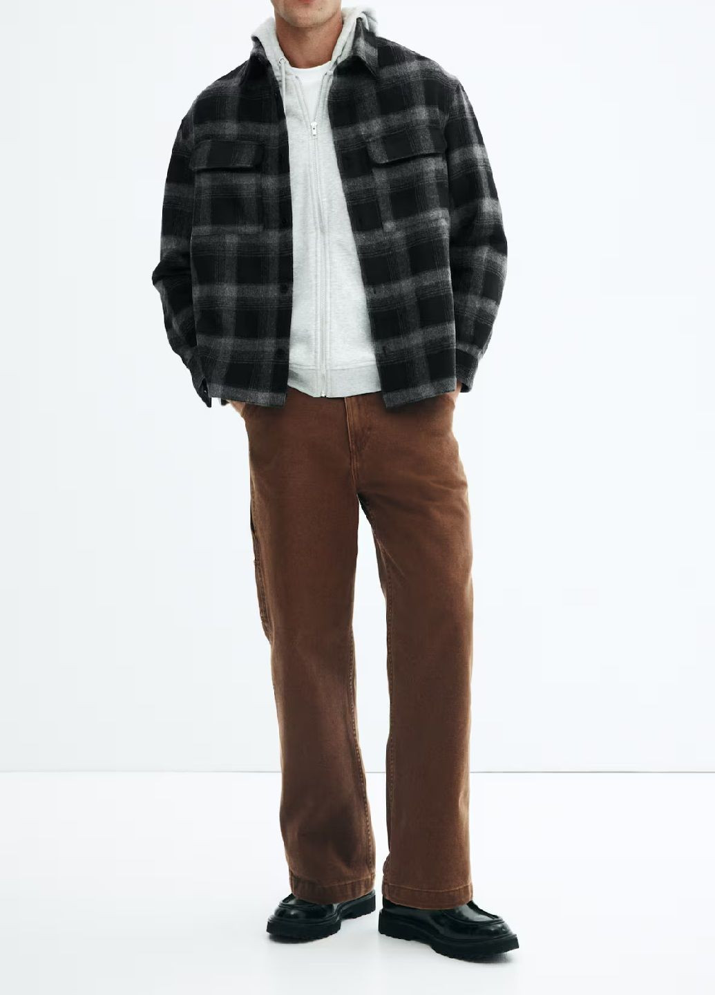 Черная демисезонная куртка H&M