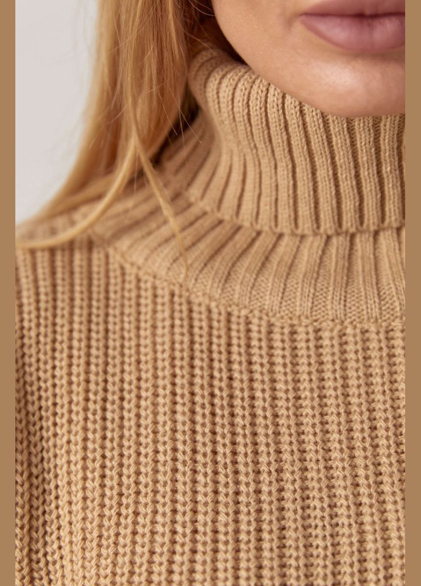 Світло-коричневий зимовий жіночий трикотажний светр з рукавами-ліхтариками 221047 Lurex