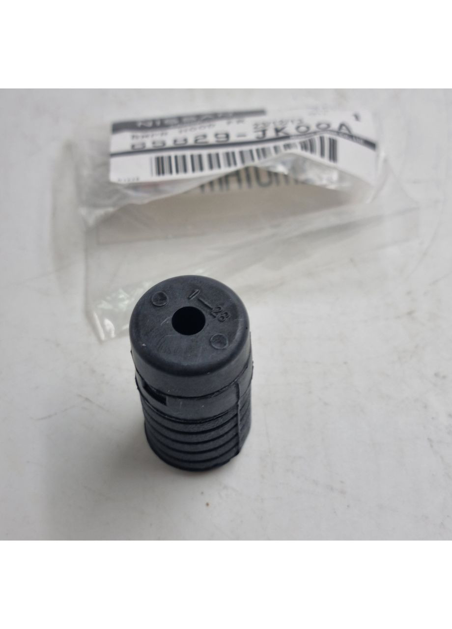 Відбійник капота оригінальний 65829JK00A X-Trail Murano Infiniti FX35 Nissan (345735517)