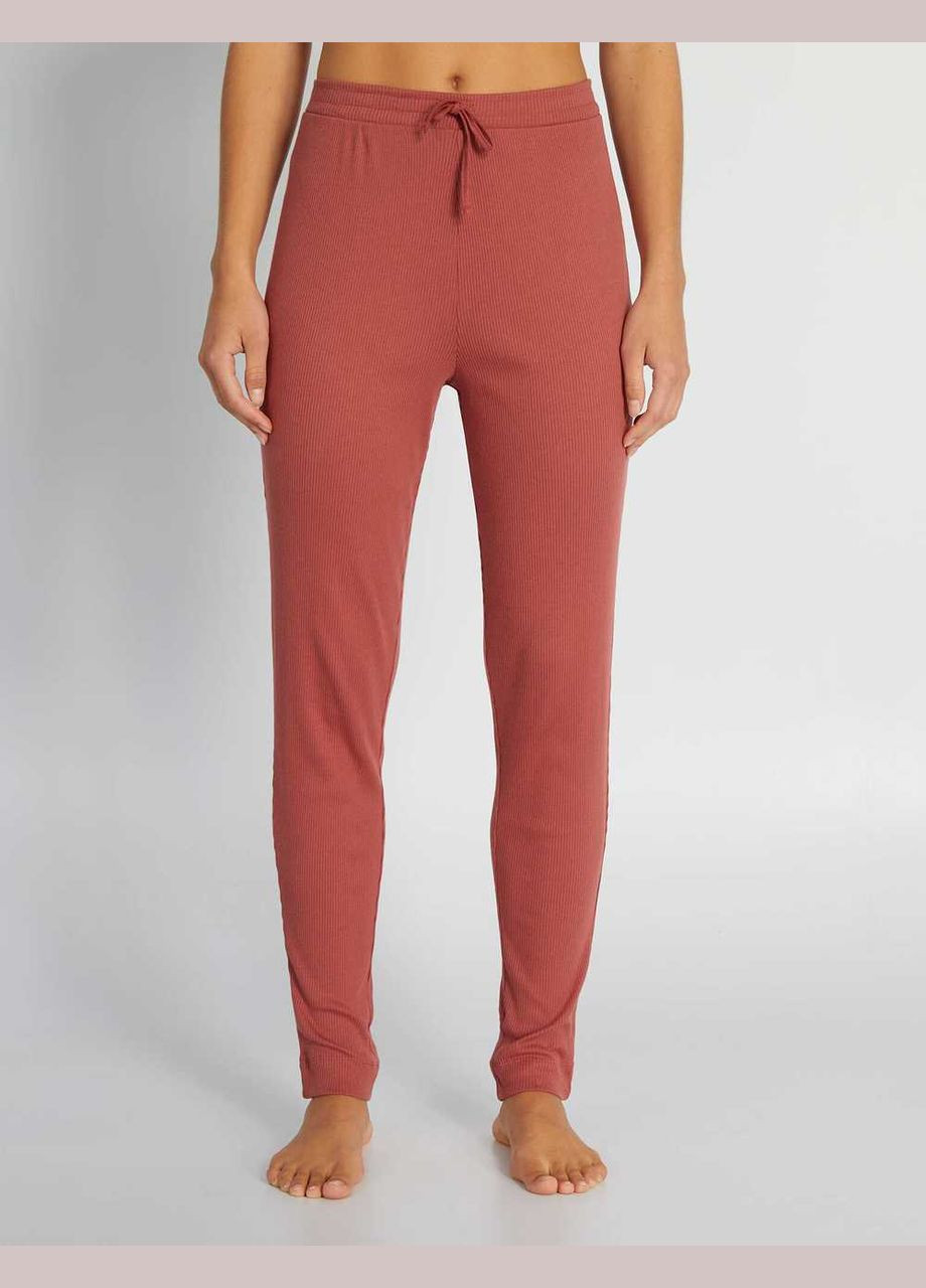 Темно-розовые демисезонные брюки Kiabi