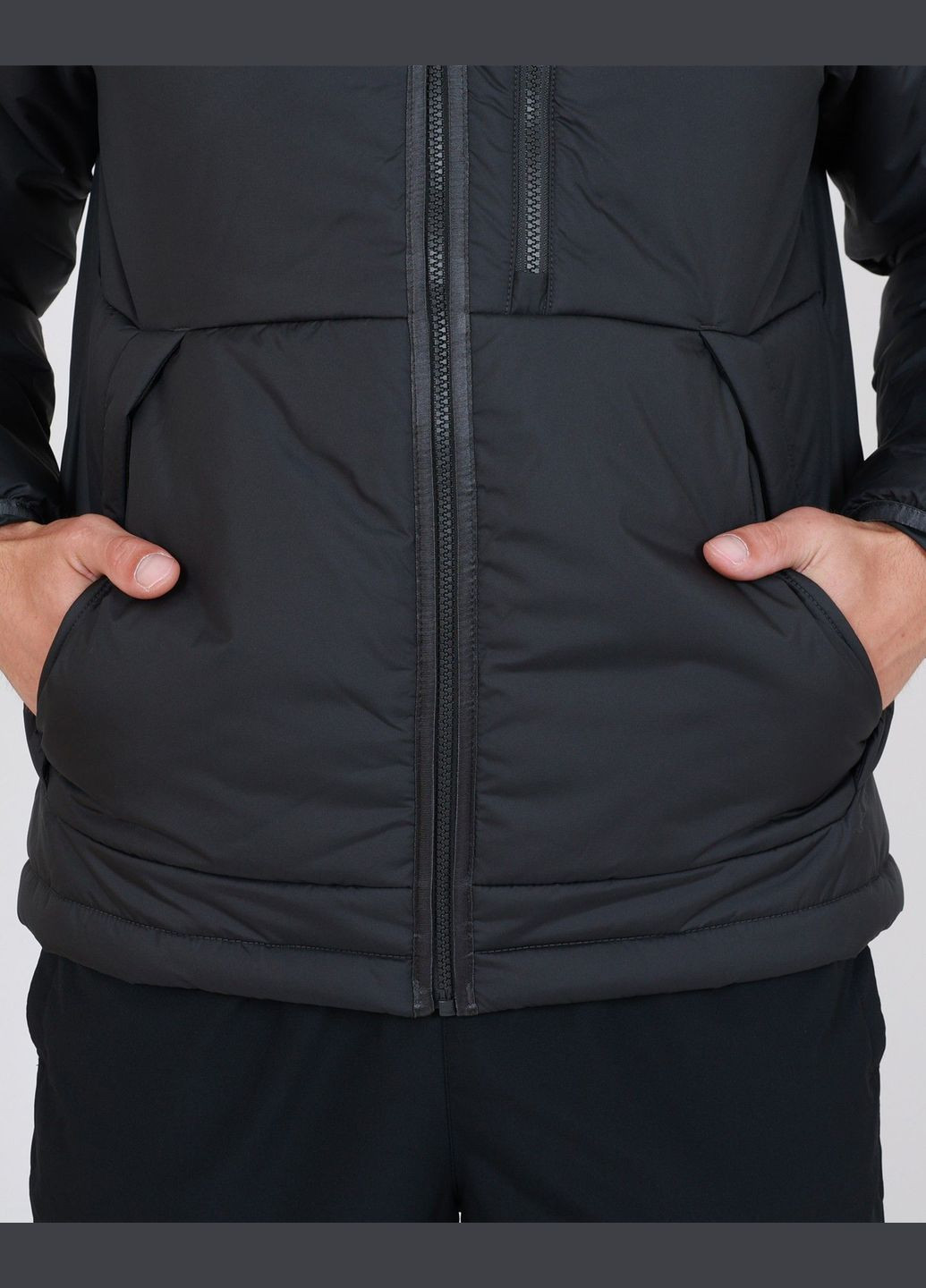 Чорна демісезонна куртка чоловіча thermafit legacy dx2038-010 осінь-весна чорна Nike