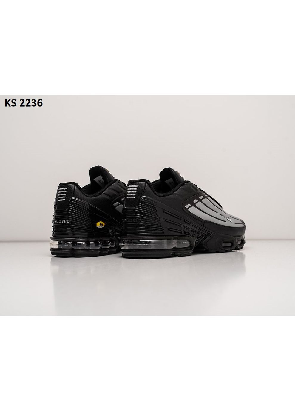 Черные демисезонные кроссовки мужские nike air max plus iii gray black найк аир макс тн плюс No Brand