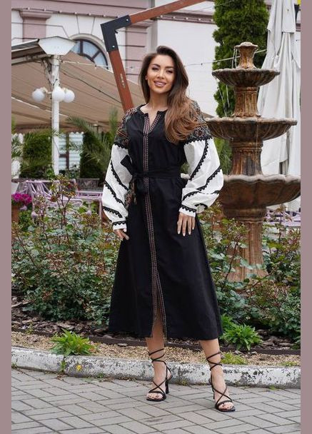 Чорна жіноча бавовняна сукня вишиванка берегиня чорна з білими вставками нижче коліна You Best (341491760)