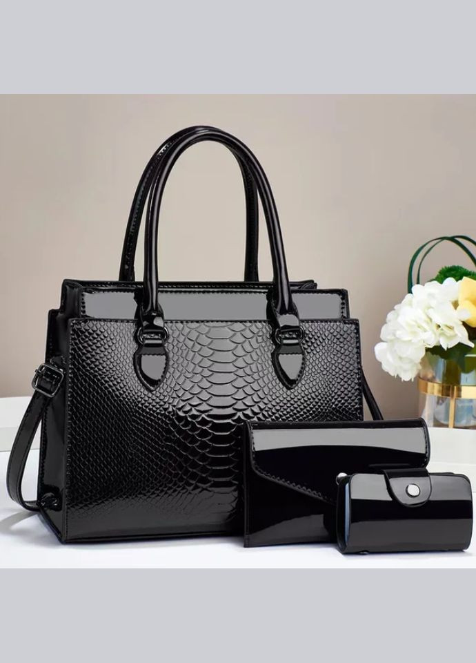 Сумка женская, класика. Ремень на плечо. В наборе кошелек и картхолдер. No Brand (297202715)