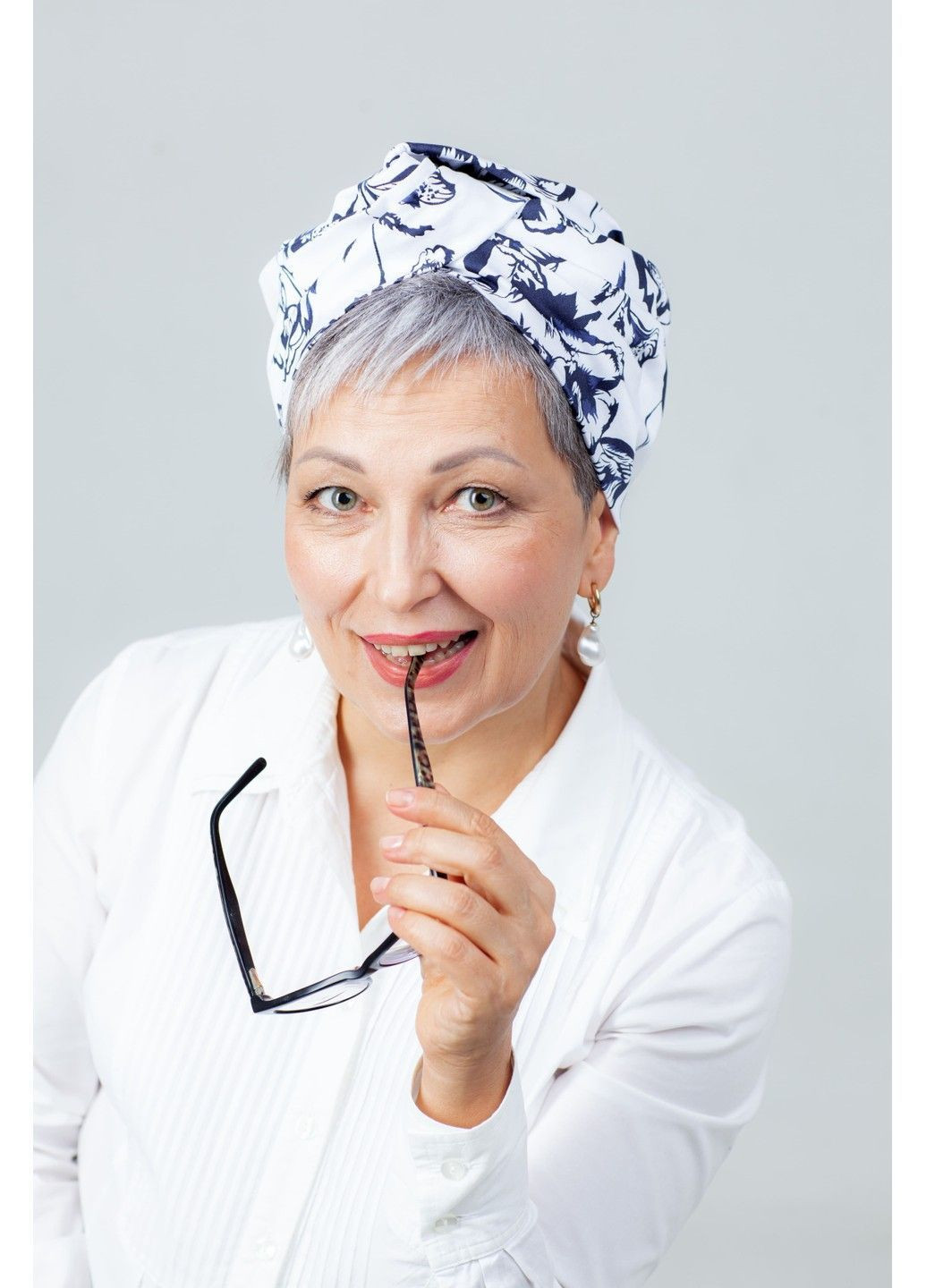 Тюрбан білий з чорнильними квітами BANDANA QUEEN (366239288)