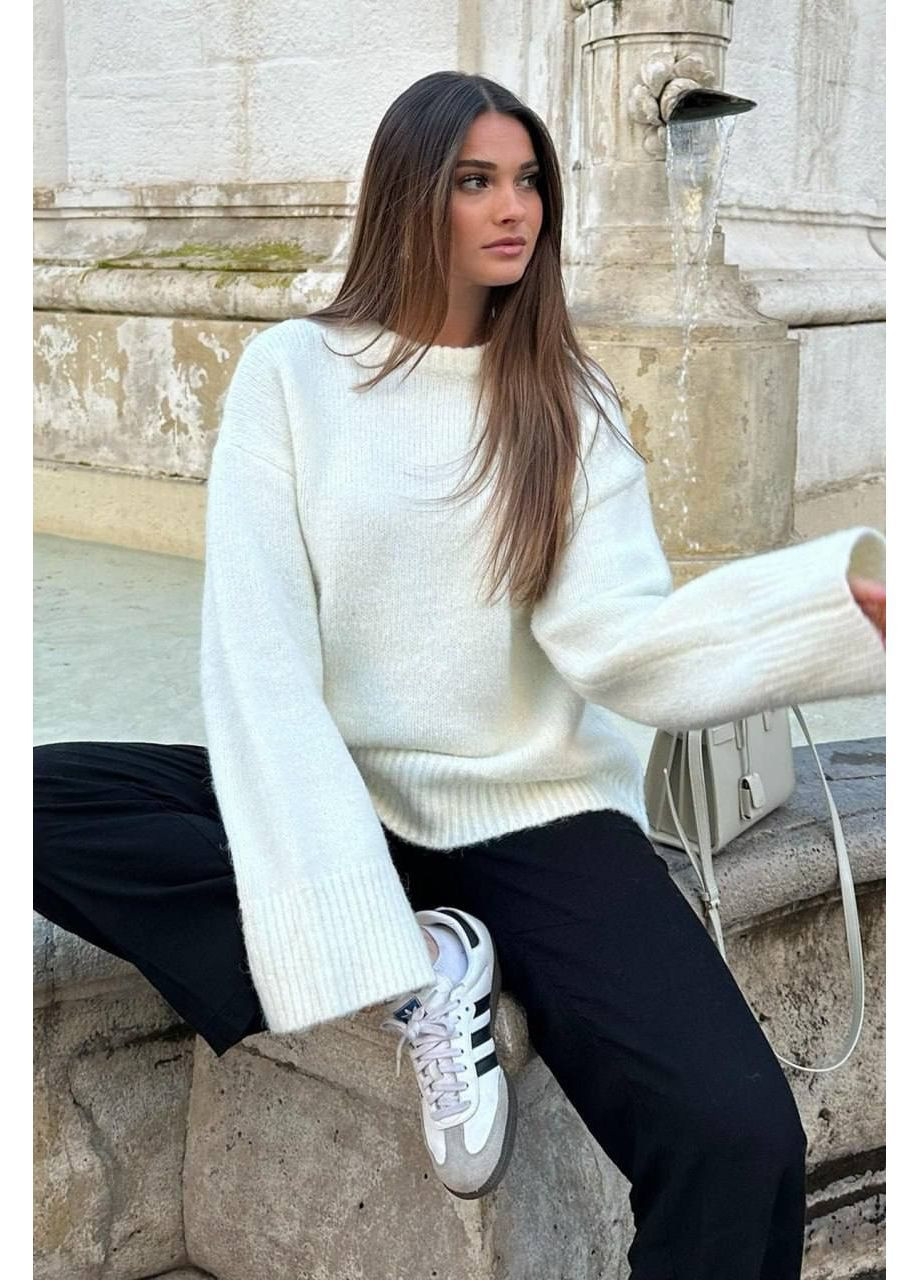 Молочный демисезонный женский свитер джемпер Avanti