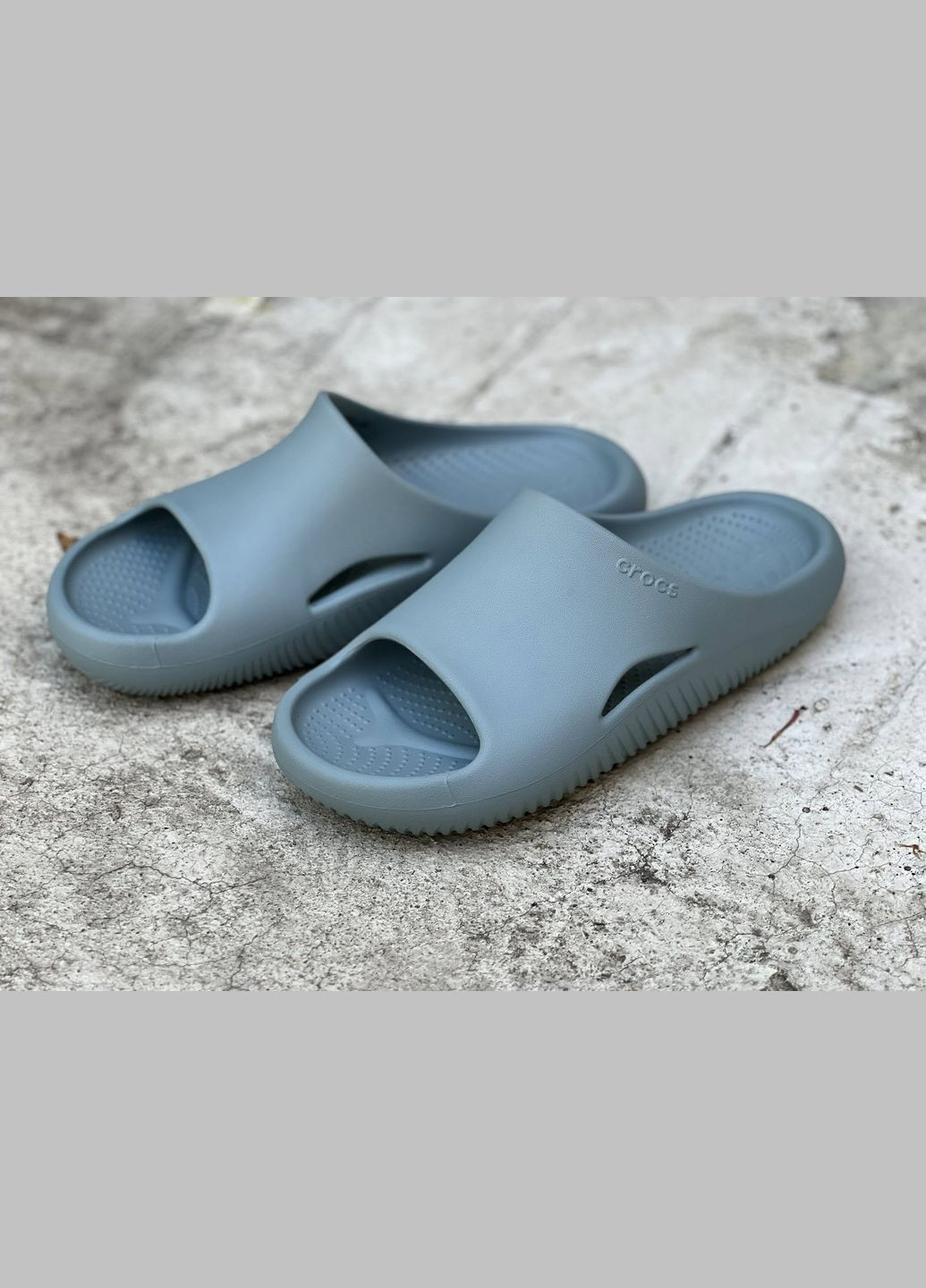 Голубые повседневные, пляжные мужские шлепанцы меллоу mellow recovery pond Crocs