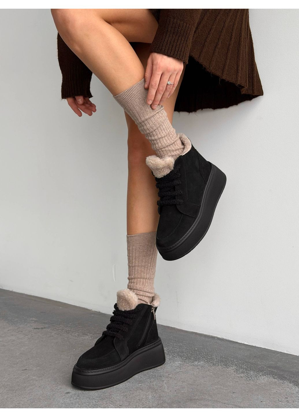 Зимние зимние ботинки teddy Helen из натуральной замши