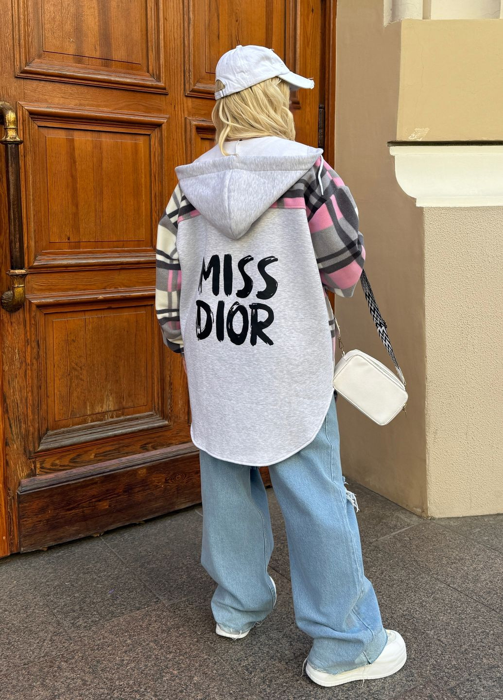 Флісова сорочка жіноча оверайз подовженого крою з капюшоном No Brand (361361923)