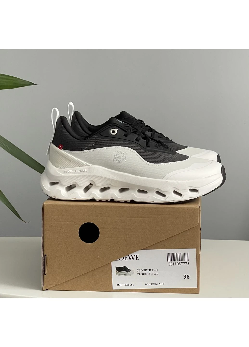 Комбіновані всесезонні кросівки cloudtilt 2.0 білі з чорним Vakko