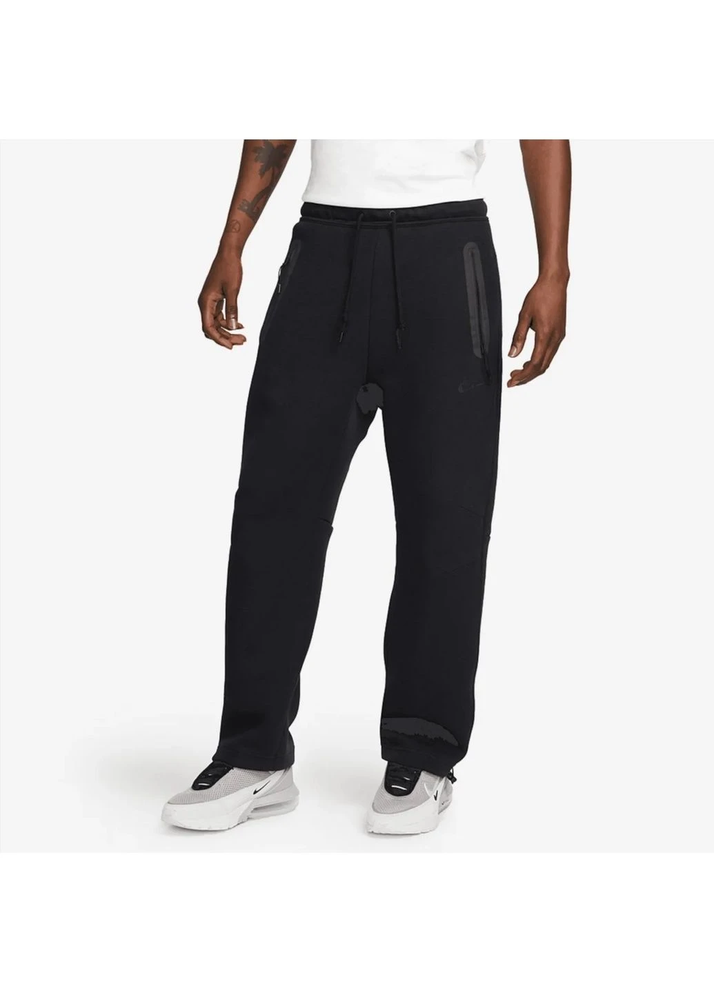 Черные демисезонные брюки Nike