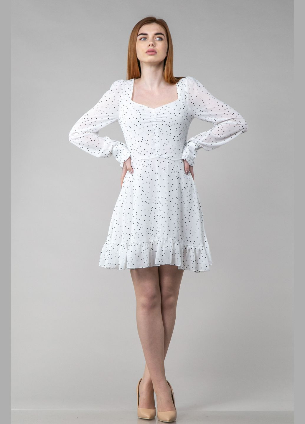 Белое повседневный, праздничный, кэжуал платье мини в точку с манжетами CHICLY в горошек