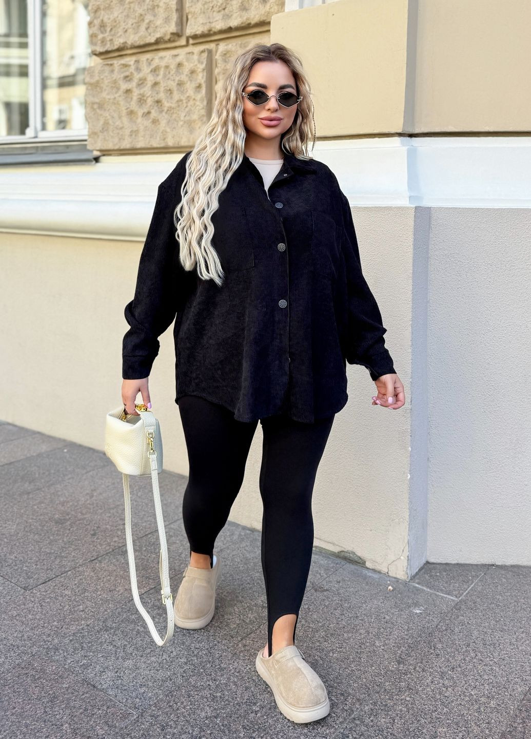 Жіноча вельветова сорочка оверайз з подовженою спинкою No Brand (361044202)