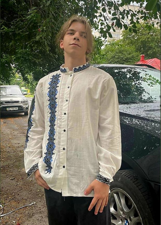 Біла чоловіча бавовняна сорочка вишиванка з яскравою вишивкою збоку та рукавах You Best (341491761)