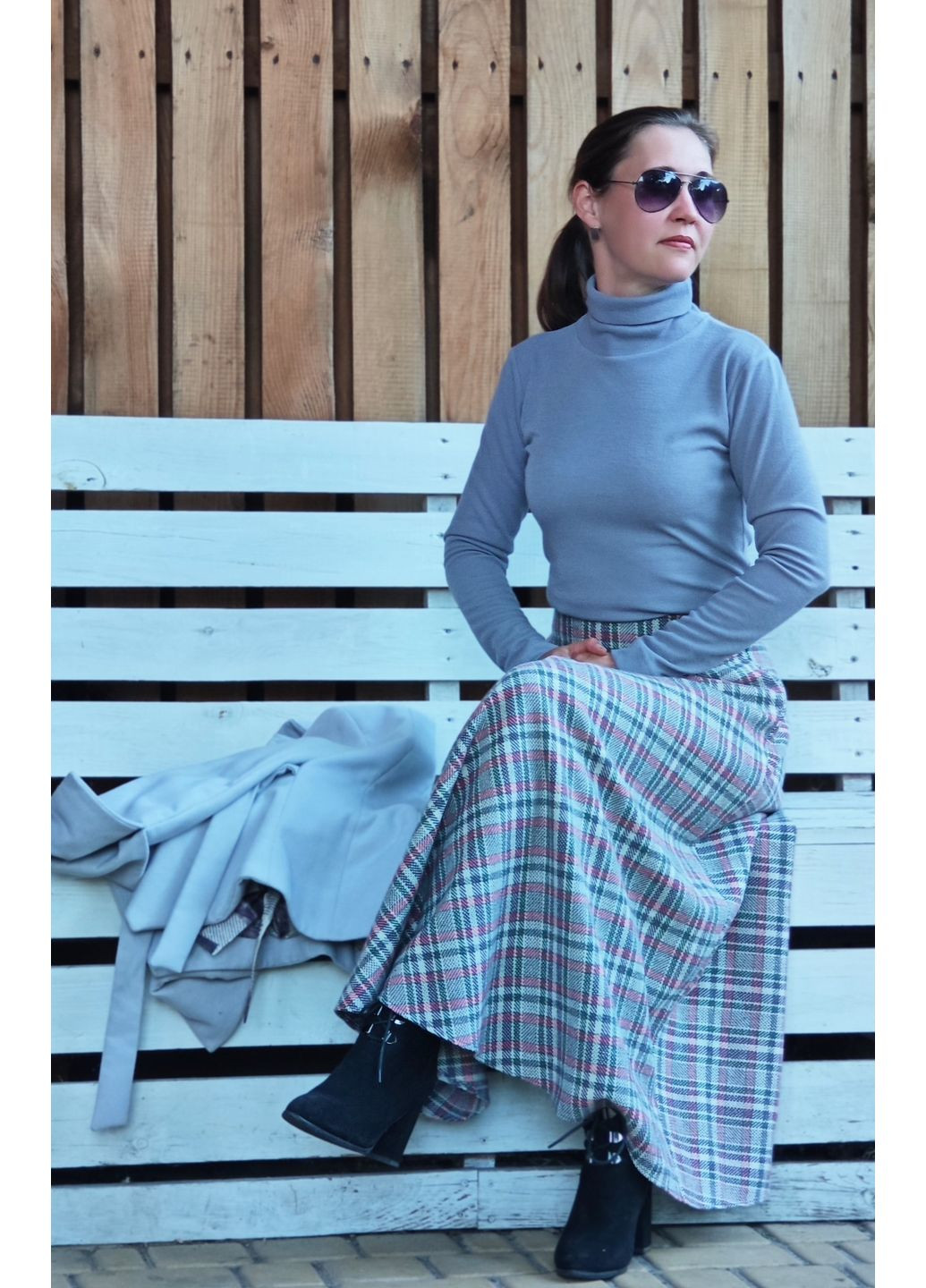 Серая повседневная, офисная, кэжуал в клетку теплая клетчатая юбка миди в серо-розовую клеточку Capricious а-силуэта (трапеция)