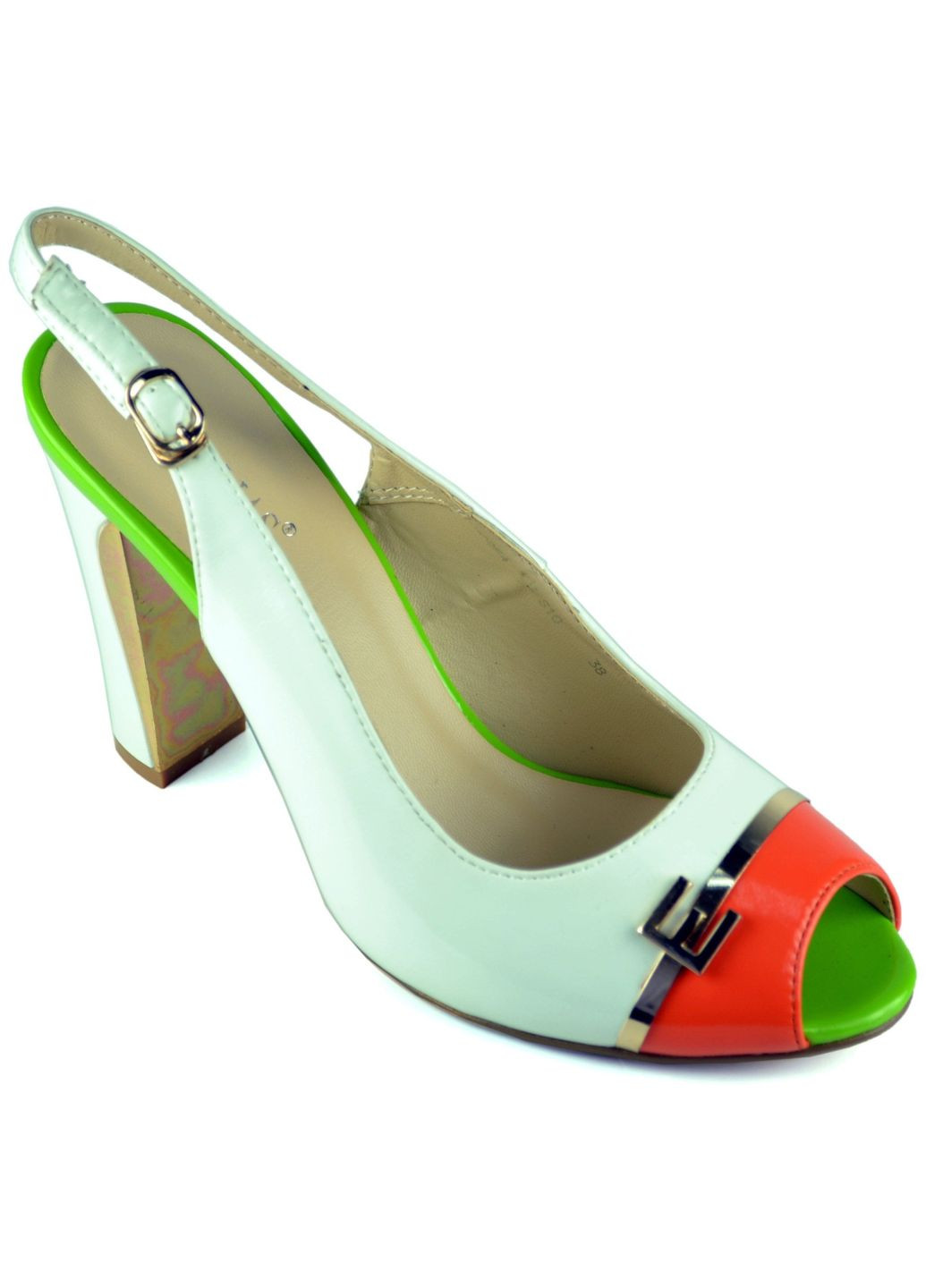 Комбинированные летние модельные босоножки Meglias