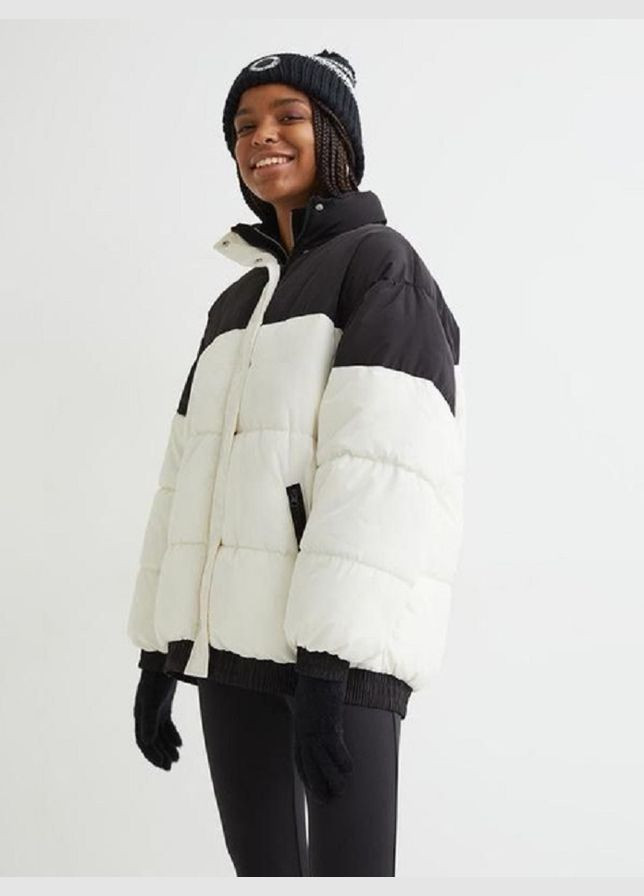 Чорна демісезонна куртка H&M