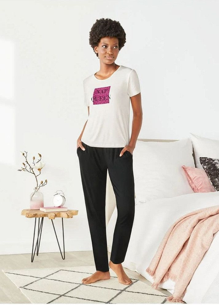 Чорно-біла всесезон жіноча піжама футболка + штани футболка + штани Esmara