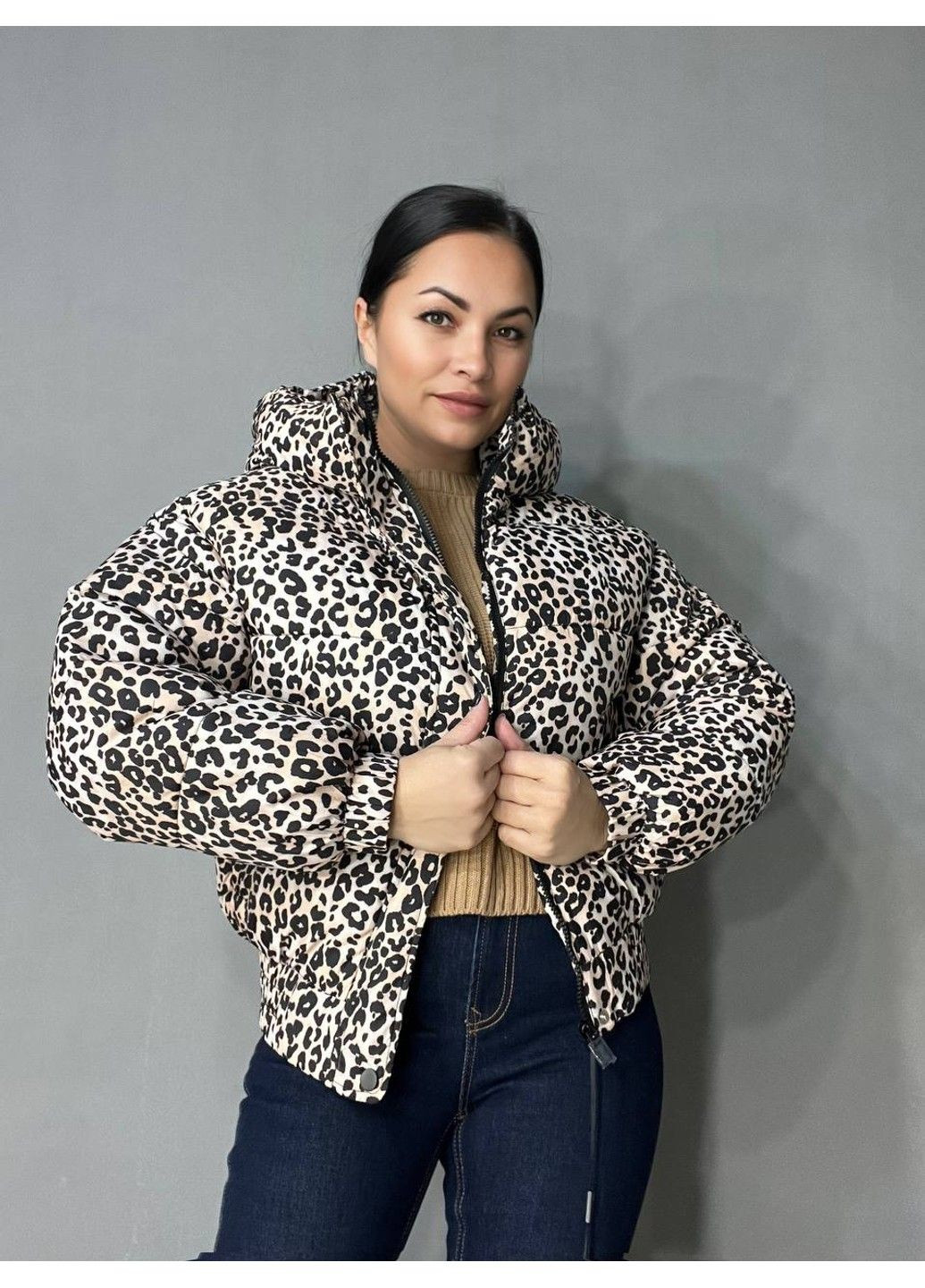 Бежева демісезонна куртка жіноча 9006 коротка з капюшоном леопардовий принт на резинці демісезонна бежева Lady yep