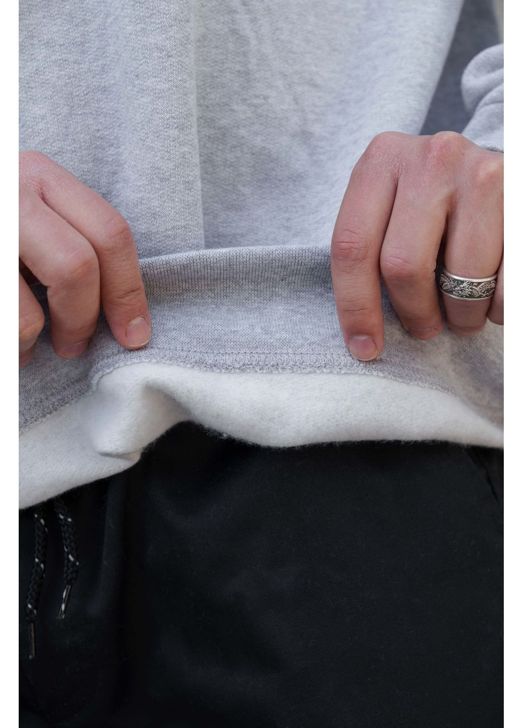 Сірий чоловічий утеплений оверсайз світшот на флісі з принтом greek Without однотонний без декору (361267565)