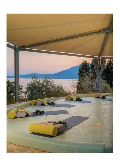 Книга Great Escapes Yoga. The Retreat Book (9783836582131) Taschen (364656147)