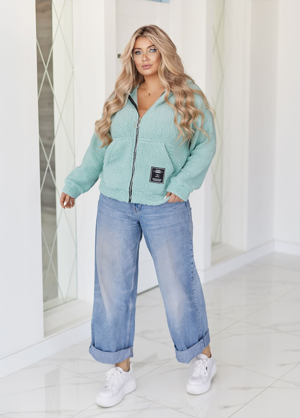 Жіноче худі оверсайз з блискавкою штучне хутро Тедді No Brand (363057573)