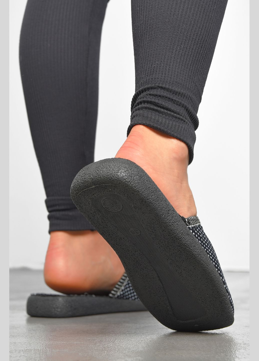 Капці жіночі темно-синього кольору Let's Shop (304024422)