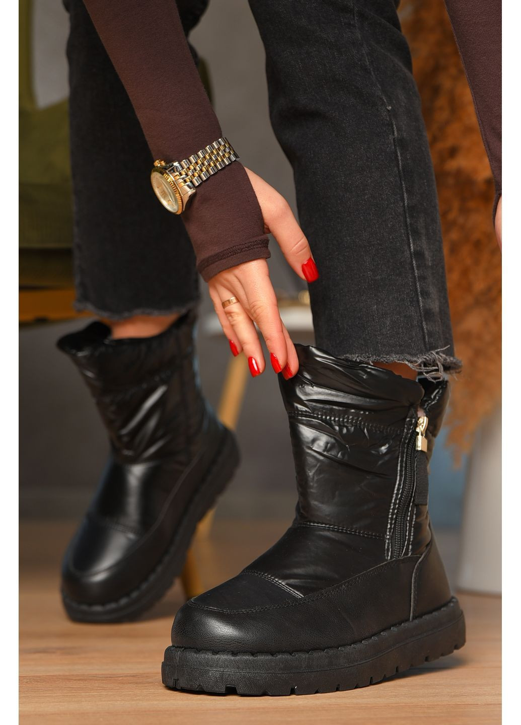 Дутики жіночі на хутрі чорного кольору Let's Shop (367582821)