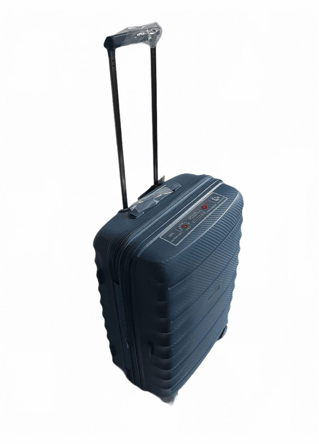 Валіза середня M 242B поліпропілен AIRTEX (300354054)