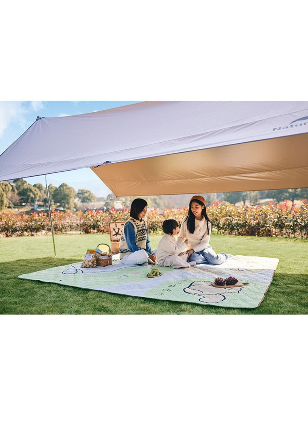 Килимок для пікніка Naturehike 210х240см CNK2350WS010 (Світло-салатовий) No Brand (332634501)