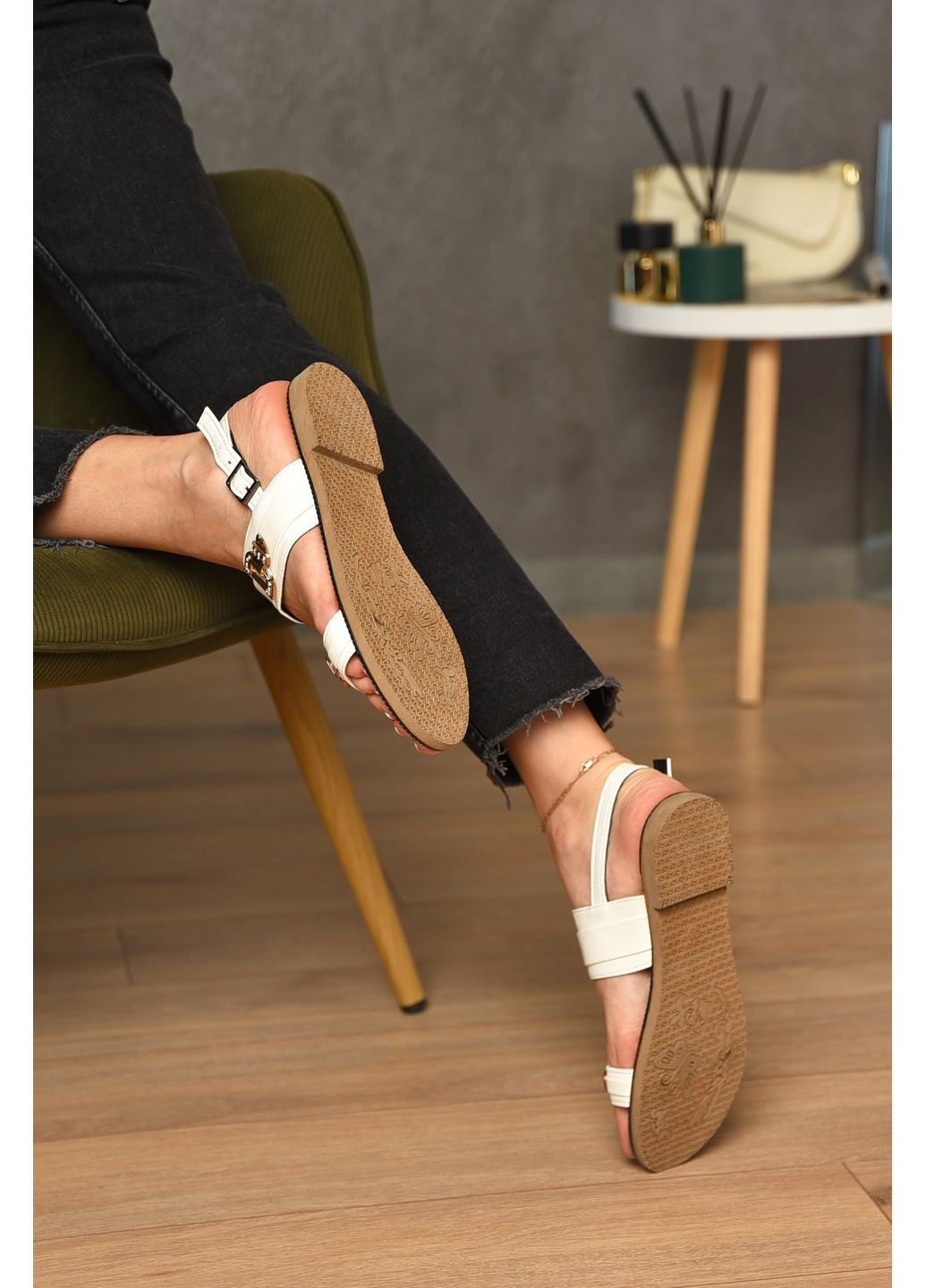 Босоніжки жіночі білого кольору Let's Shop (348427481)