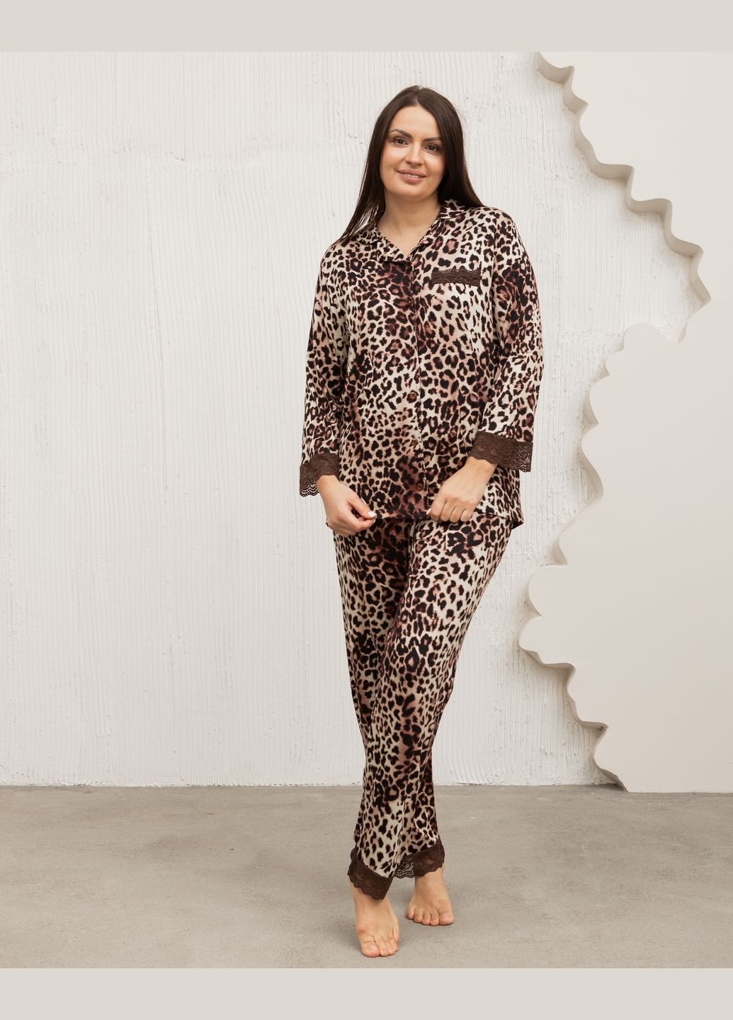 Коричнева батальний комплект на ґудзиках зі штанами Nicoletta