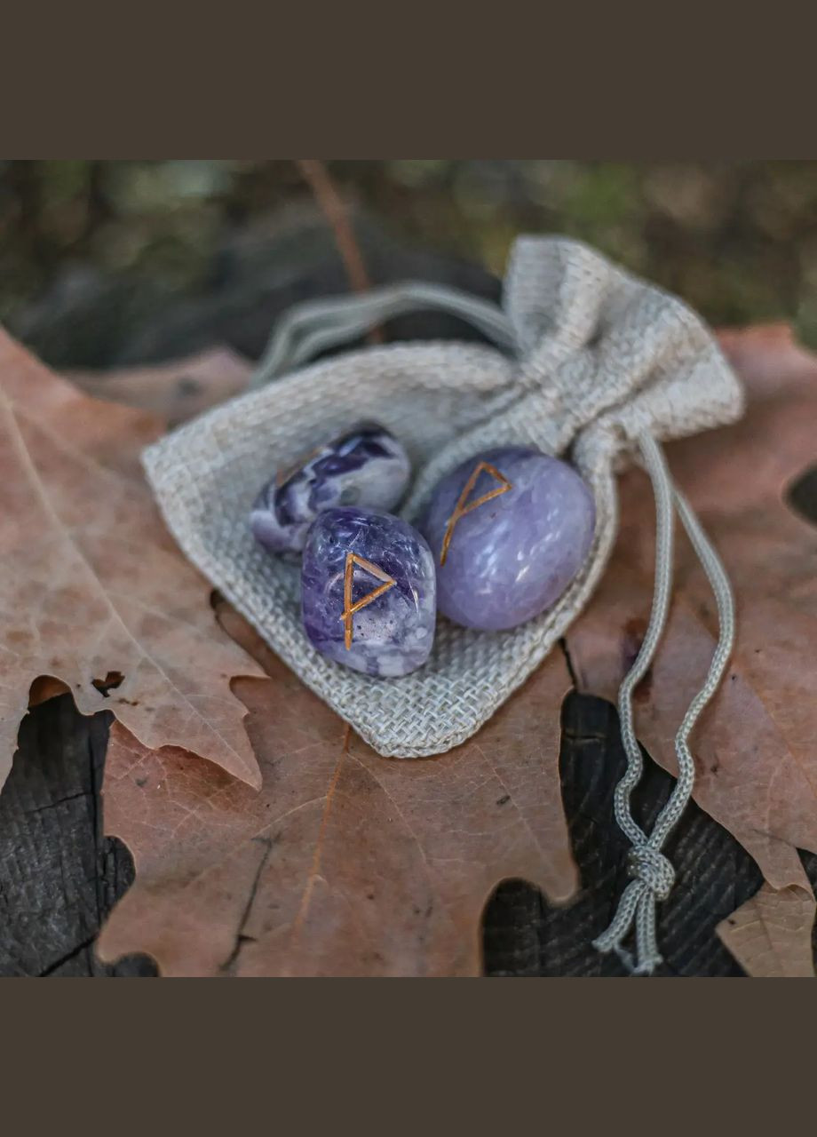 Руна Талисман Вуньо из натурального камня Аметист d-20х15мм+- (цена за 1шт) No Brand руни (301425207)